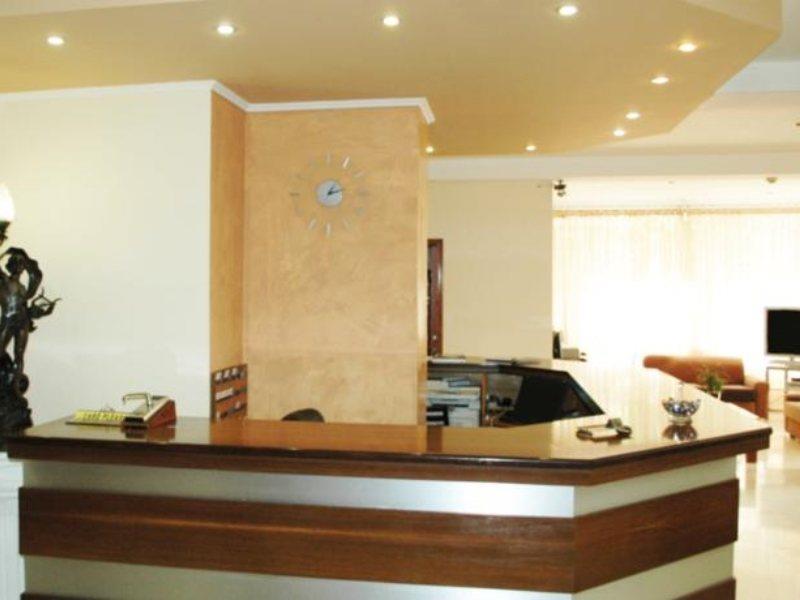 Omiros Hotel Атина Екстериор снимка